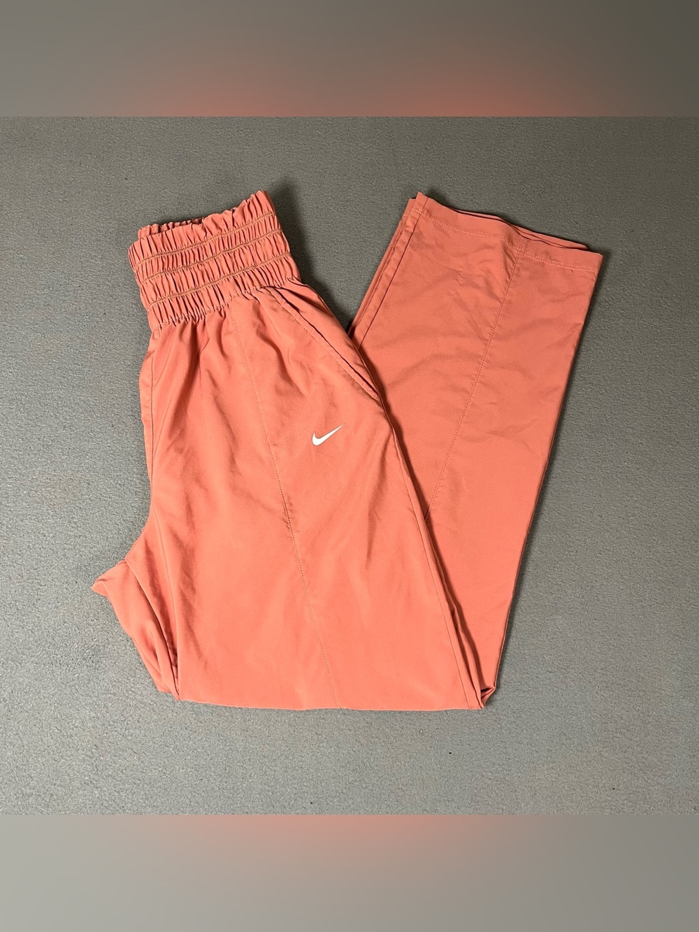 Nike One Dri-FIT women’s High-Waisted Pants, Canyon Pink Size Small